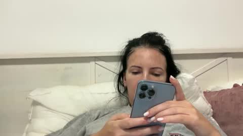 Snapshot of karinablair chatting on December 14, 3:04 pm Karina online show from December 14, 3:04 pm