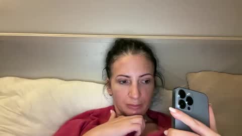 Snapshot of karinablair chatting on December 17, 10:00 pm Karina online show from December 17, 10:00 pm