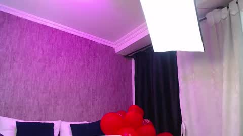 Snapshot of karinaflowers_ chatting on February 18, 12:12 pm Im Karina online show from February 18, 12:12 pm