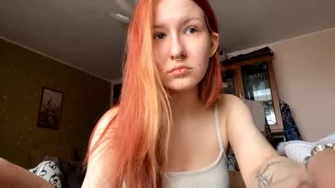 Snapshot of karinamuccia chatting on February 3, 7:13 am Karina online show from February 3, 7:13 am