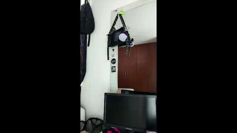 Snapshot of karinna__raven chatting on April 1, 7:55 pm KARINNA RAVEN online show from April 1, 7:55 pm