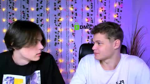 Snapshot of karl_mans chatting on October 4, 7:01 pm Karl online show from October 4, 7:01 pm