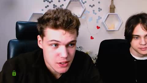 Snapshot of karl_mans chatting on October 12, 8:35 am Karl online show from October 12, 8:35 am