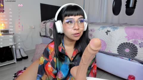 Snapshot of karla__1 chatting on February 8, 6:12 am Ill be on at sunday see u Lynn Could u help me to reach 100 Thmbs upp plssss Independent girl 3 online show from February 8, 6:12 am