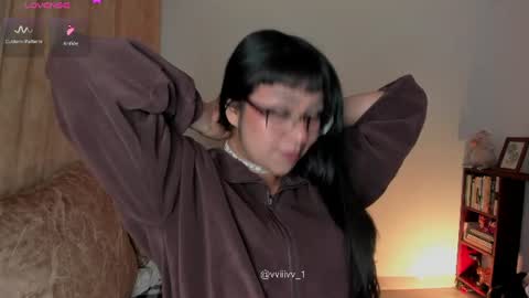 Snapshot of karla__1 chatting on June 18, 1:28 am Ill be on at sunday see u Lynn Could u help me to reach 100 Thmbs upp plssss Independent girl 3 online show from June 18, 1:28 am