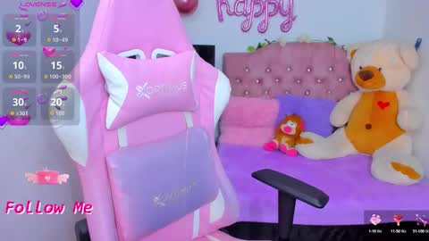 Snapshot of karla_cutee1 chatting on October 12, 5:06 am karla online show from October 12, 5:06 am