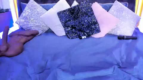 Karla Gonzaless online show from September 25, 6:44 pm