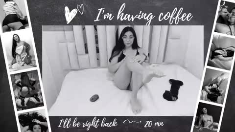 Snapshot of karla_hernandez chatting on October 6, 11:07 am Karla  online show from October 6, 11:07 am