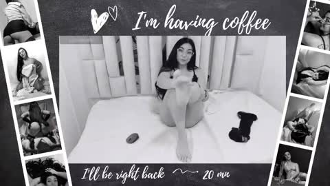 Snapshot of karla_hernandez chatting on October 15, 10:48 am Karla  online show from October 15, 10:48 am