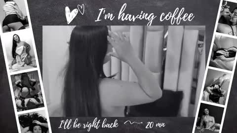 Snapshot of karla_hernandez chatting on October 17, 11:13 am Karla  online show from October 17, 11:13 am