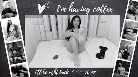 Snapshot of karla_hernandez chatting on October 27, 11:14 am Karla  online show from October 27, 11:14 am