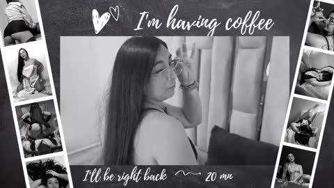 Snapshot of karla_hernandez chatting on October 28, 11:03 am Karla  online show from October 28, 11:03 am