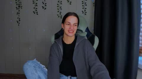 karla_lim online show from October 15, 10:26 am