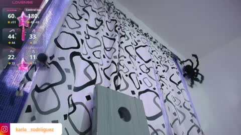 Snapshot of karla_rodriguez1 chatting on April 1, 1:41 pm Karla rodriguez1 online show from April 1, 1:41 pm