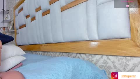 Snapshot of karla_wonderful chatting on October 10, 9:03 pm karolina online show from October 10, 9:03 pm