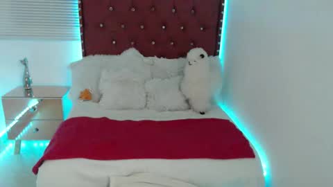 KARLA ARANGO online show from May 18, 10:59 pm