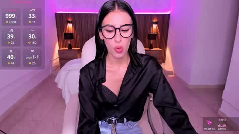 Snapshot of karlaa_james chatting on October 11, 11:09 am Karlaa online show from October 11, 11:09 am