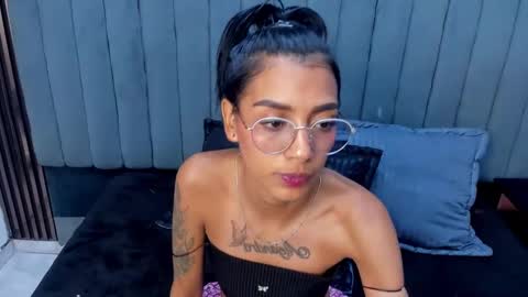 Snapshot of karlaslutskinny__ chatting on April 10, 9:52 pm karlaslutskinny__ online show from April 10, 9:52 pm