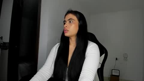 karlavx_01 online show from October 12, 1:04 am