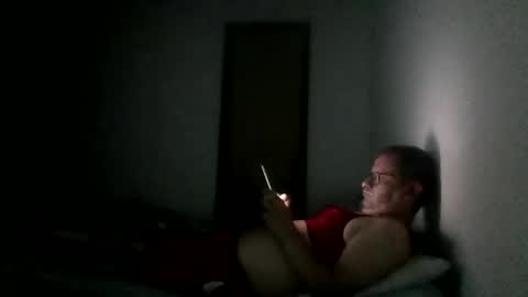 Snapshot of karlhats2023 chatting on January 1, 1:58 am karlhats2023 online show from January 1, 1:58 am