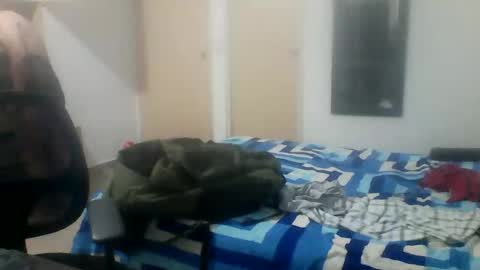 Snapshot of karlhats2023 chatting on April 5, 5:04 am karlhats2023 online show from April 5, 5:04 am