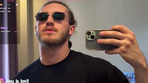 Snapshot of karlos_murphy chatting on October 3, 4:20 am Karlos and Louis online show from October 3, 4:20 am