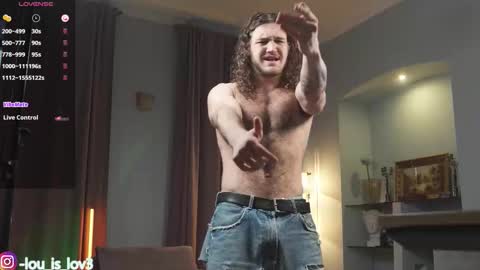 Snapshot of karlos_murphy chatting on October 4, 4:32 am Karlos and Louis online show from October 4, 4:32 am