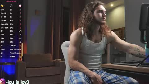 Snapshot of karlos_murphy chatting on October 5, 3:05 am Karlos and Louis online show from October 5, 3:05 am