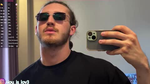 Karlos and Louis online show from December 5, 3:59 am