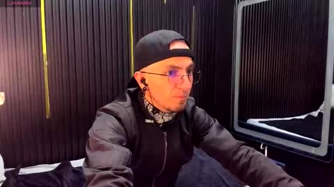 karlostrom online show from February 9, 11:47 am