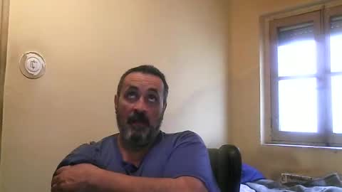 Snapshot of karlpal chatting on January 22, 10:18 am karlpal online show from January 22, 10:18 am