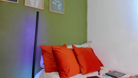 Karlye online show from May 18, 11:49 am