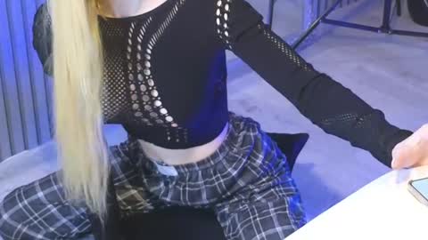 Julia online show from May 11, 7:44 pm