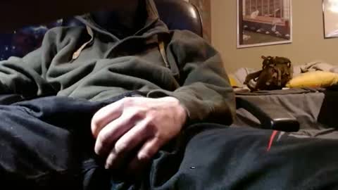 Snapshot of karnyx3 chatting on March 1, 8:45 am Karlos Montoya online show from March 1, 8:45 am