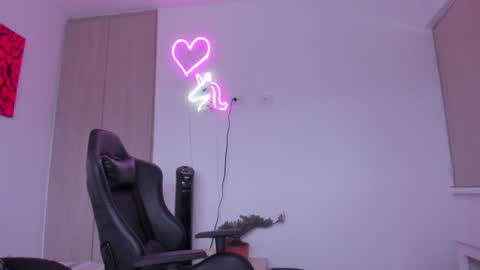 Karo online show from February 6, 8:13 pm