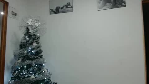 karol28g online show from December 3, 12:13 am