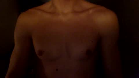 Snapshot of karol98b chatting on March 22, 7:17 pm Karol98 online show from March 22, 7:17 pm