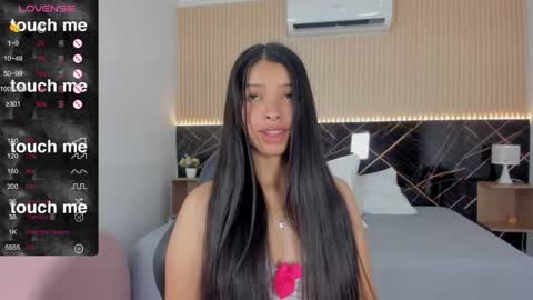 karol_cortes online show from April 29, 5:30 pm