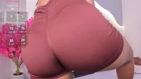 Snapshot of karol_rivera_ chatting on October 15, 9:04 pm Karol online show from October 15, 9:04 pm