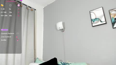 karol_w10 online show from September 25, 7:39 pm