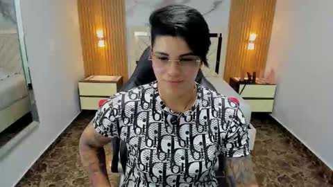 Karol and Luna online show from March 24, 7:41 pm