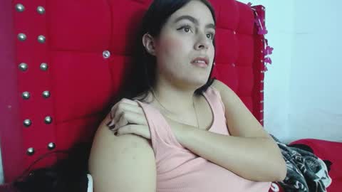 Snapshot of karolay_su chatting on January 3, 7:27 am ARIANNA online show from January 3, 7:27 am