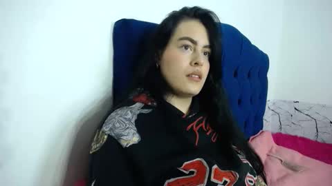 Snapshot of karolay_su chatting on April 26, 11:46 pm ARIANNA online show from April 26, 11:46 pm