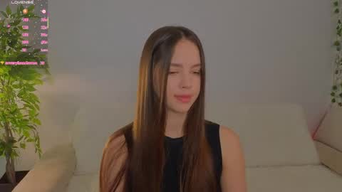 Molly online show from May 16, 7:05 am