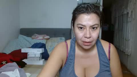 Snapshot of karolhot_x chatting on January 30, 5:09 am karol online show from January 30, 5:09 am