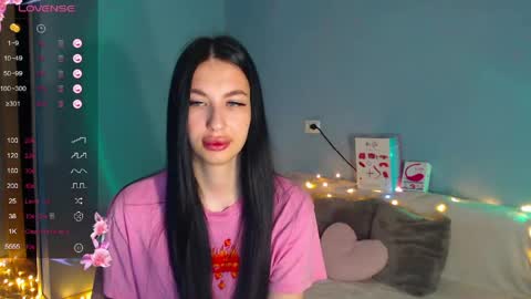 Kira online show from May 5, 1:57 am