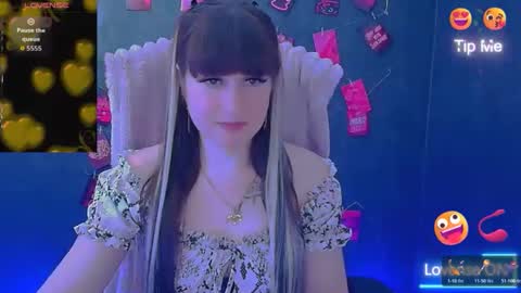 Caroline online show from May 10, 5:45 am