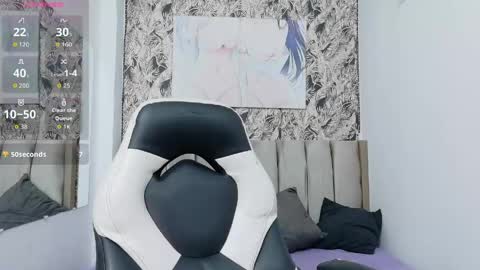 Snapshot of karolina_vince chatting on March 12, 6:25 pm Karo online show from March 12, 6:25 pm