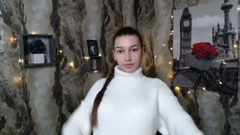 Karolina online show from December 13, 1:33 pm