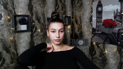 Karolina online show from December 20, 7:39 pm